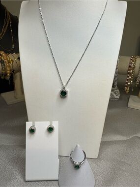 Emerald Green Silver Tone Pendant Necklace and Earring Set - Women Jewelry